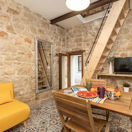 Apartment Climbing House *